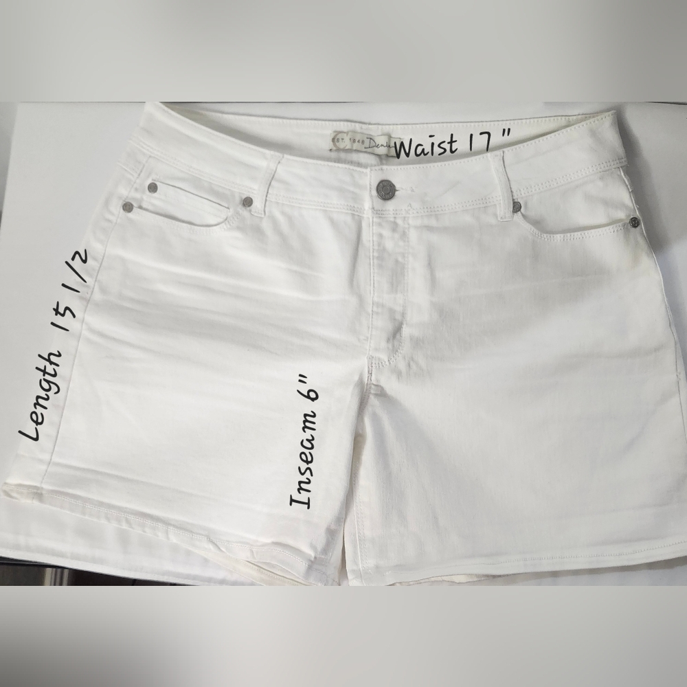 NWT Est 1946 Denim White shorts mid-rise - Picture 5 of 10